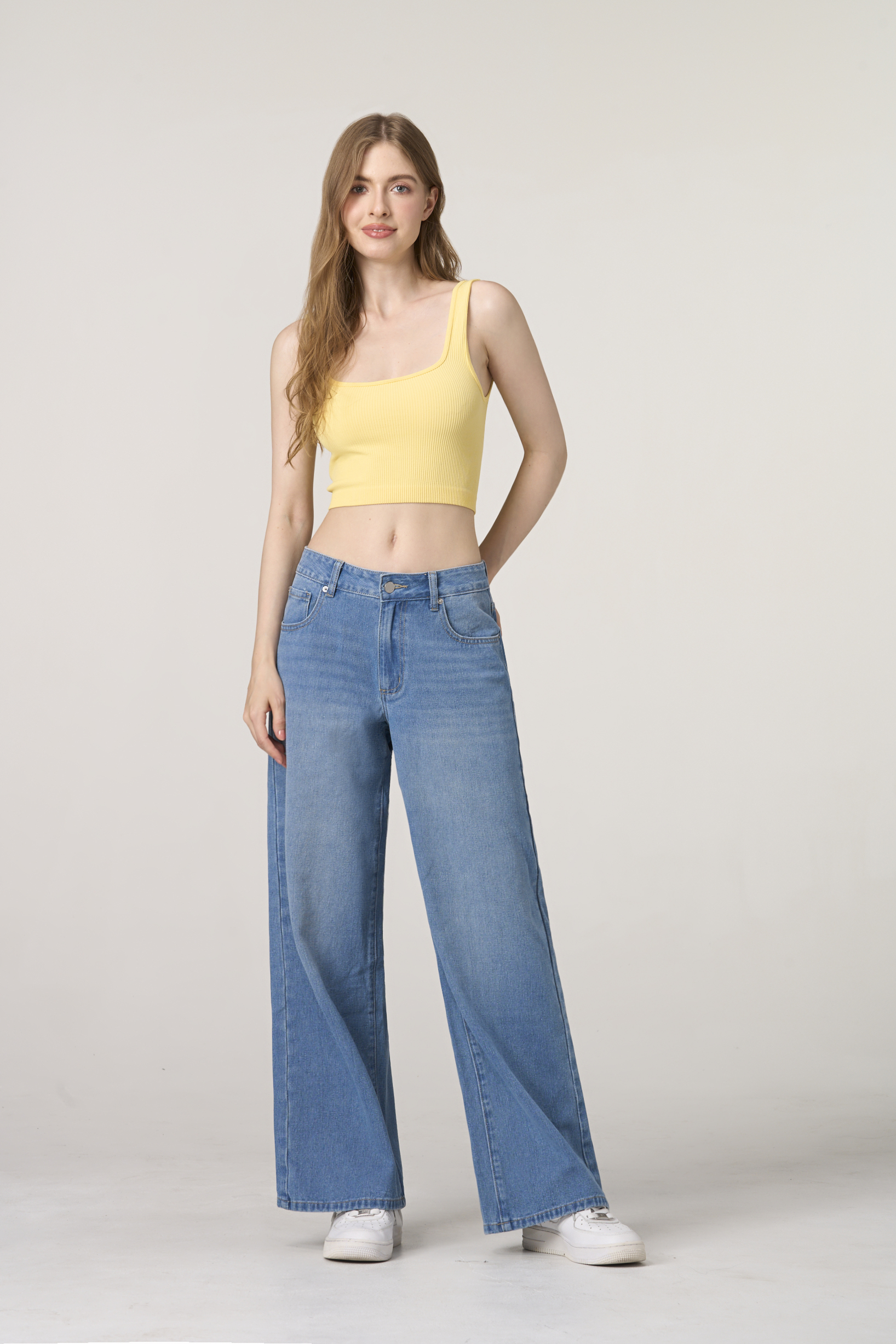 casual loose-fit denim jeans